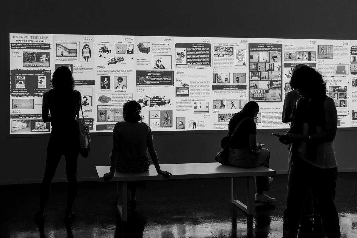 10 Freelance Portfolio Ideas That’ll Make Clients Come to You