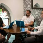 Mastering Rate Negotiation Methods: The Freelancer's Guide to Financial Tools and Apps